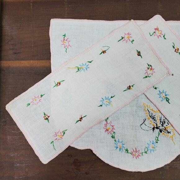 Vintage Handcrafted Embroidery Table Doily SET of 3 - Picture 8 of 8